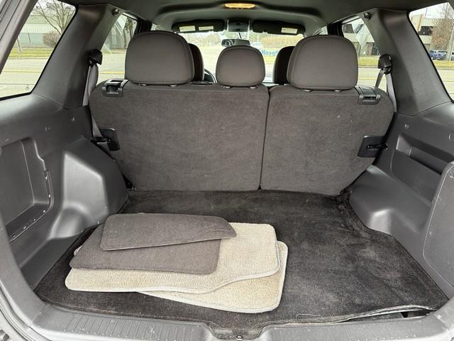 Ford Escape XLT FWD 2012