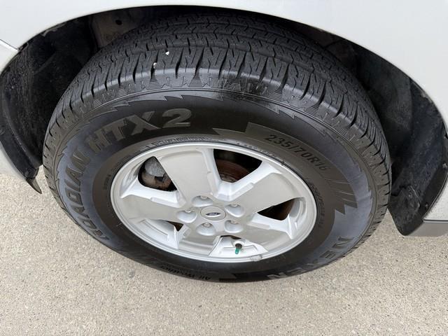 Ford Escape XLT FWD 2012