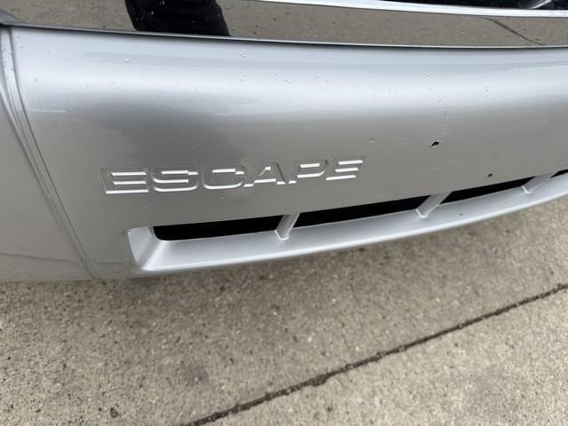 Ford Escape XLT FWD 2012