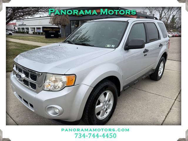 Ford Escape XLT FWD 2012
