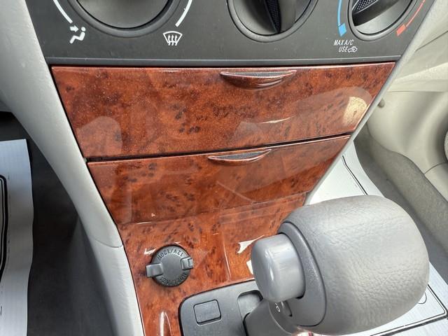 Toyota Corolla LE 2007