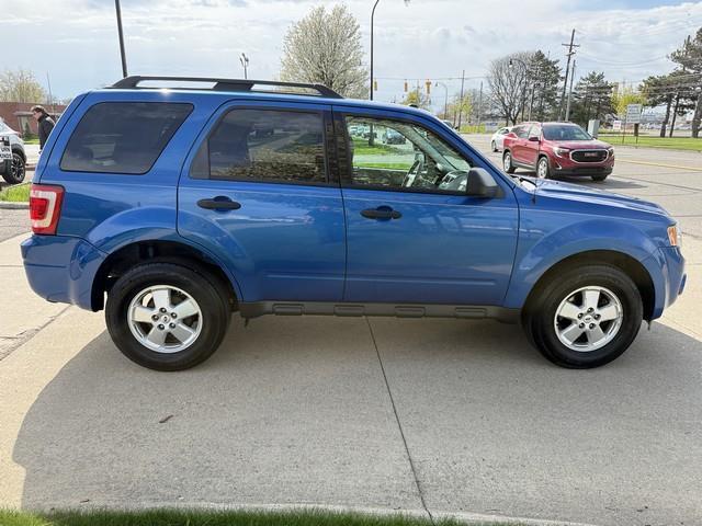 Ford Escape XLT FWD 2012