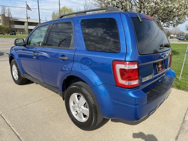 Ford Escape XLT FWD 2012