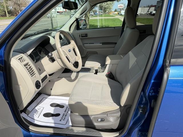 Ford Escape XLT FWD 2012