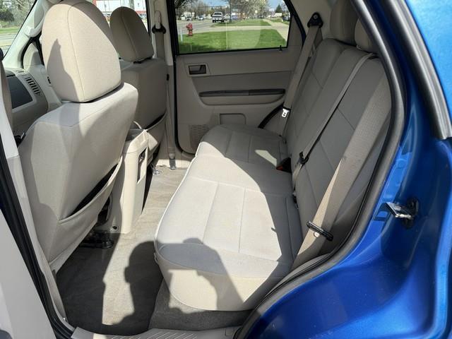 Ford Escape XLT FWD 2012