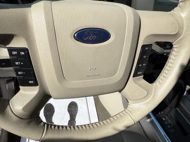 Ford Escape XLT FWD 2012