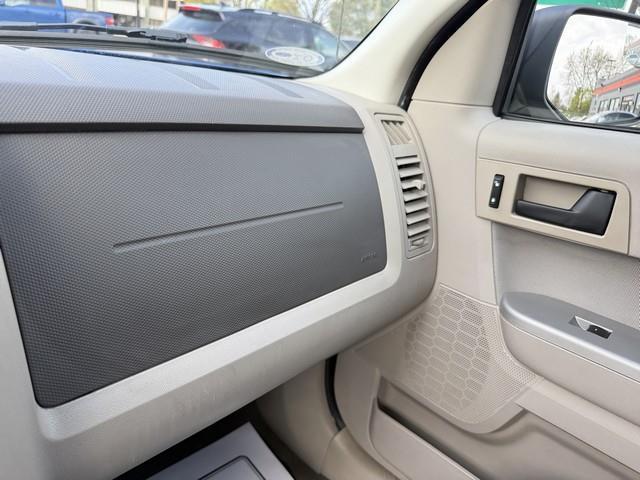 Ford Escape XLT FWD 2012