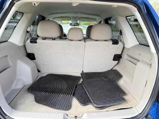 Ford Escape XLT FWD 2012