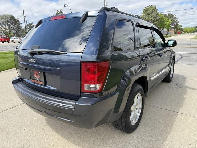 Jeep Grand Cherokee Laredo 4WD 2010