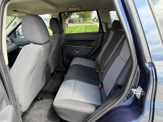 Jeep Grand Cherokee Laredo 4WD 2010