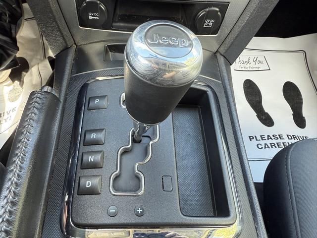 Jeep Grand Cherokee Laredo 4WD 2010