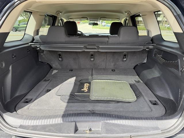 Jeep Grand Cherokee Laredo 4WD 2010