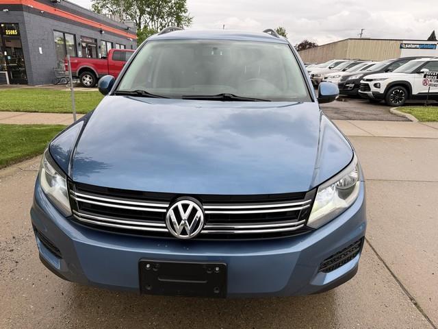 Volkswagen Tiguan S 2017