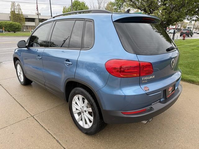 Volkswagen Tiguan S 2017