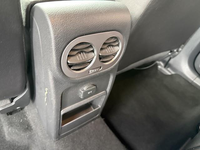 Volkswagen Tiguan S 2017