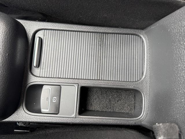 Volkswagen Tiguan S 2017