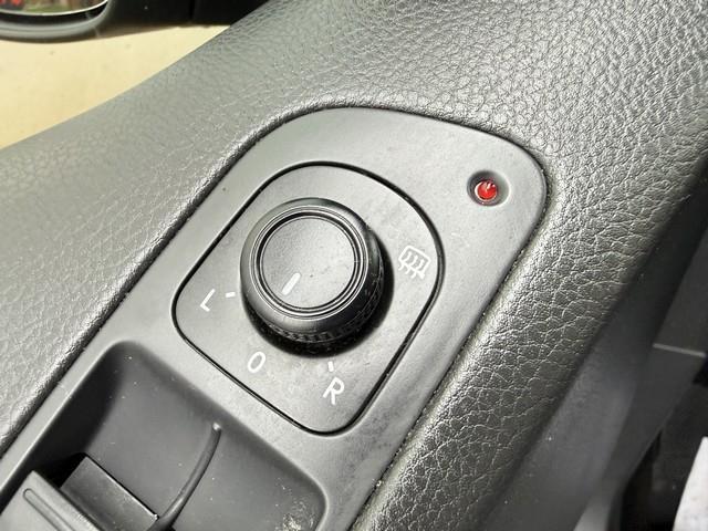 Volkswagen Tiguan S 2017