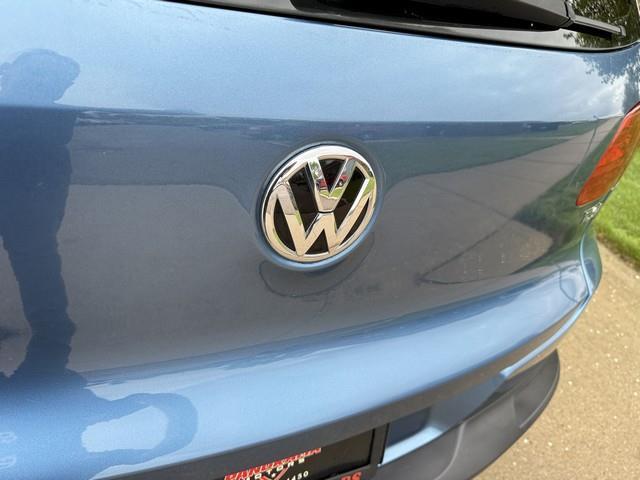 Volkswagen Tiguan S 2017