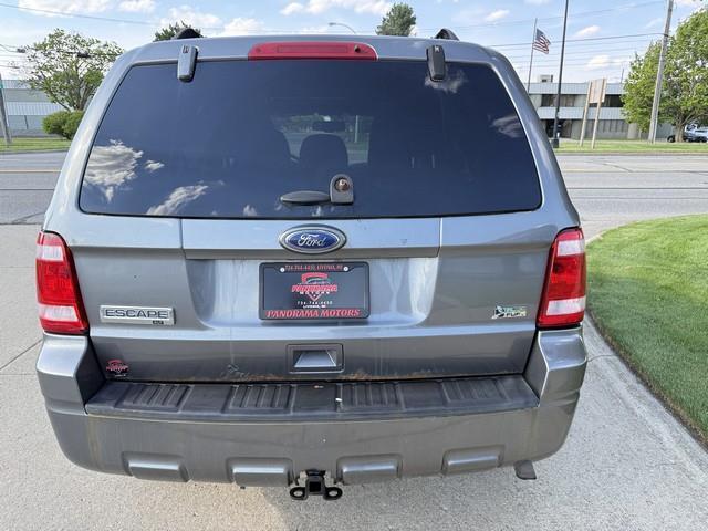 Ford Escape XLT FWD 2010