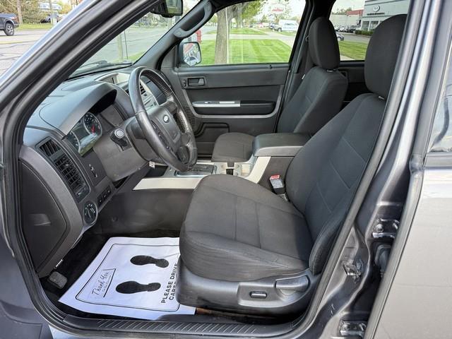 Ford Escape XLT FWD 2010