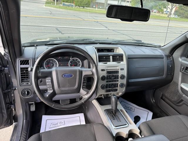 Ford Escape XLT FWD 2010