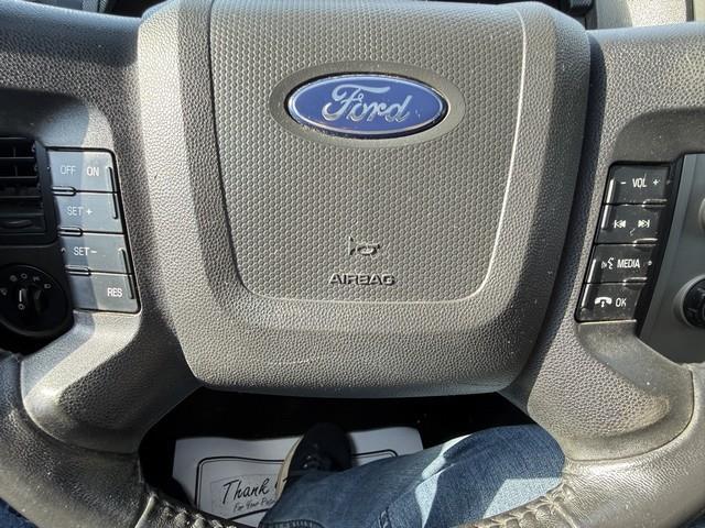 Ford Escape XLT FWD 2010