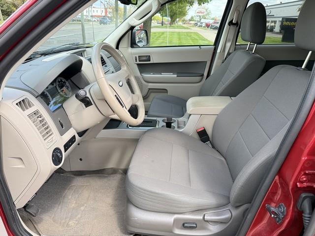 Ford Escape XLT FWD 2010