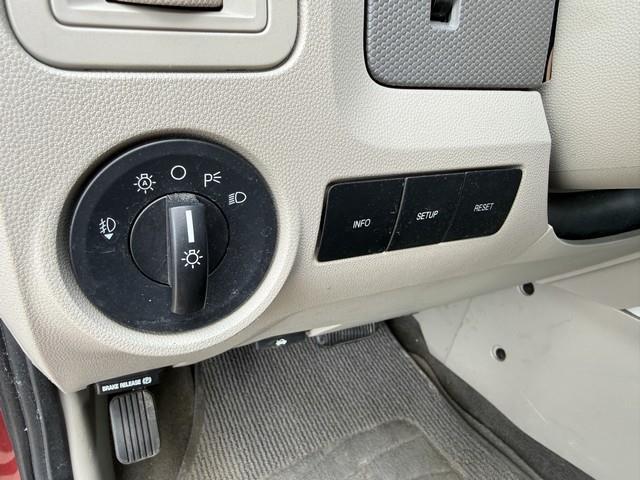 Ford Escape XLT FWD 2010