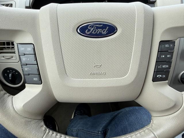 Ford Escape XLT FWD 2010