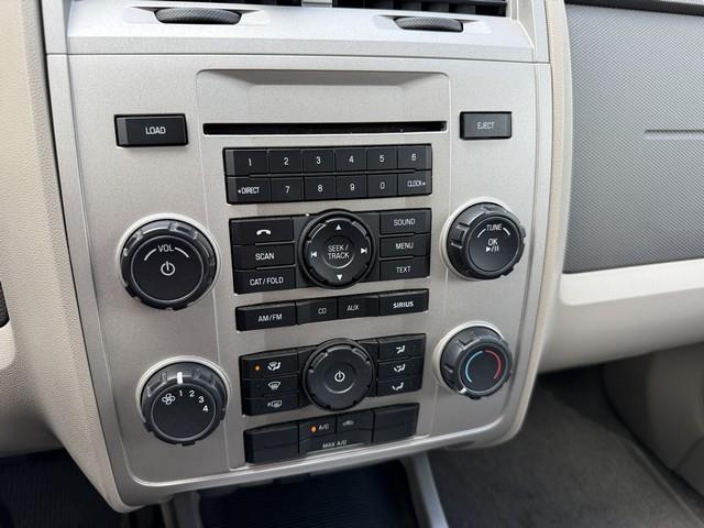 Ford Escape XLT FWD 2010