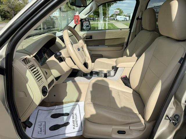 Ford Escape XLT 4WD 2011