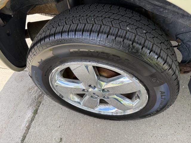 Ford Escape XLT 4WD 2011