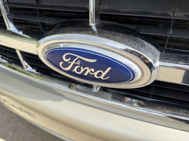 Ford Escape XLT 4WD 2011