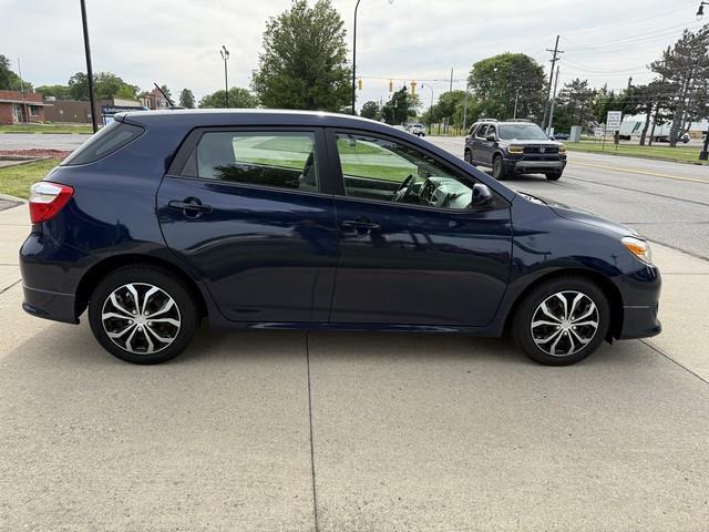 Toyota Matrix S AWD 4-Speed AT 2009