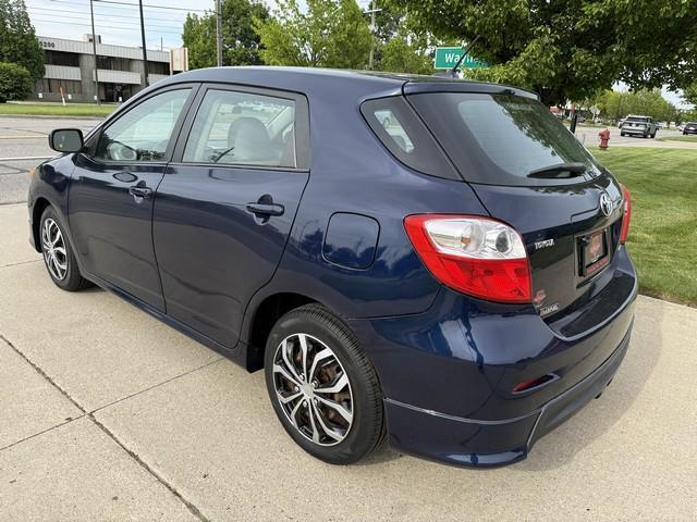 Toyota Matrix S AWD 4-Speed AT 2009