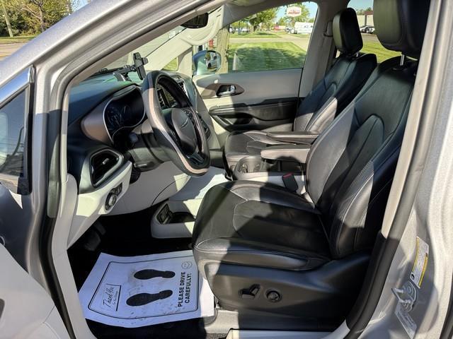 Chrysler Pacifica Touring-L 2017