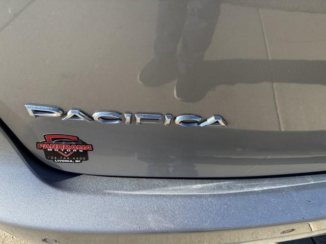 Chrysler Pacifica Touring-L 2017