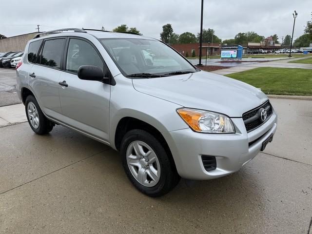 Toyota RAV4 Base I4 4WD 2010