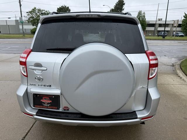 Toyota RAV4 Base I4 4WD 2010