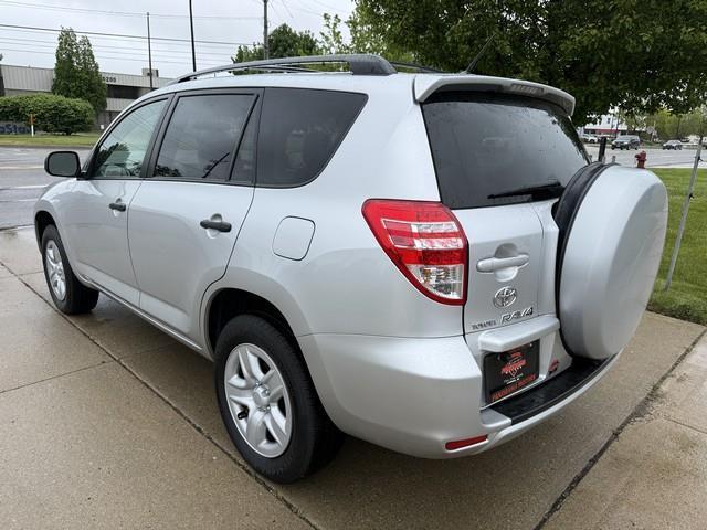 Toyota RAV4 Base I4 4WD 2010