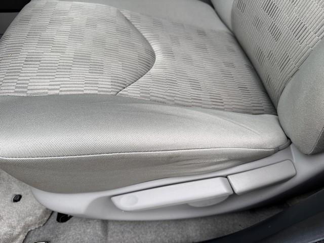 Toyota RAV4 Base I4 4WD 2010