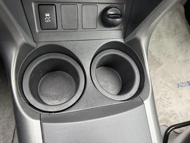 Toyota RAV4 Base I4 4WD 2010