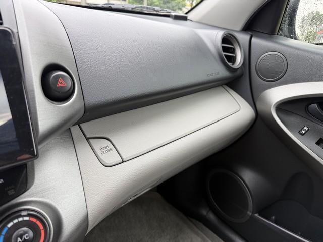 Toyota RAV4 Base I4 4WD 2010