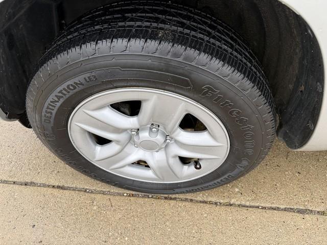 Toyota RAV4 Base I4 4WD 2010