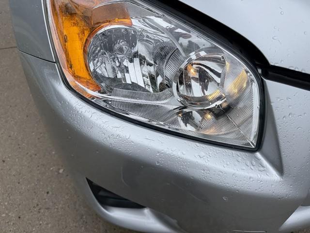 Toyota RAV4 Base I4 4WD 2010