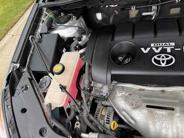 Toyota RAV4 Base I4 4WD 2010