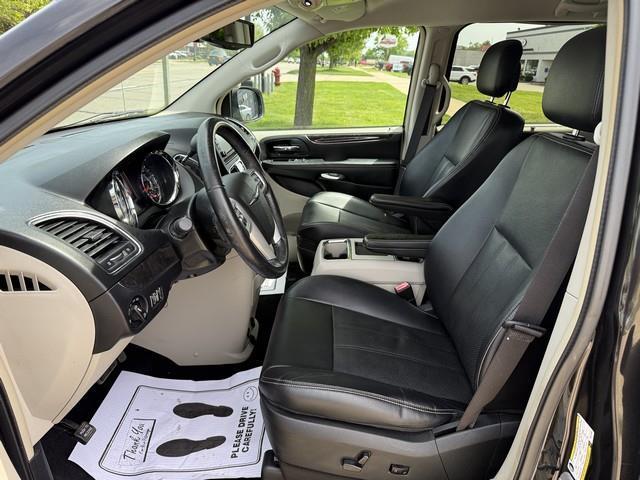 Chrysler Town & Country Touring-L 2015