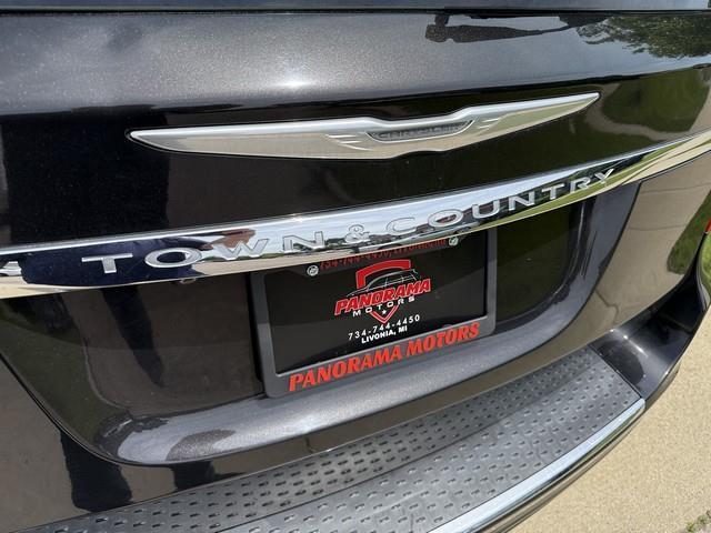 Chrysler Town & Country Touring-L 2015