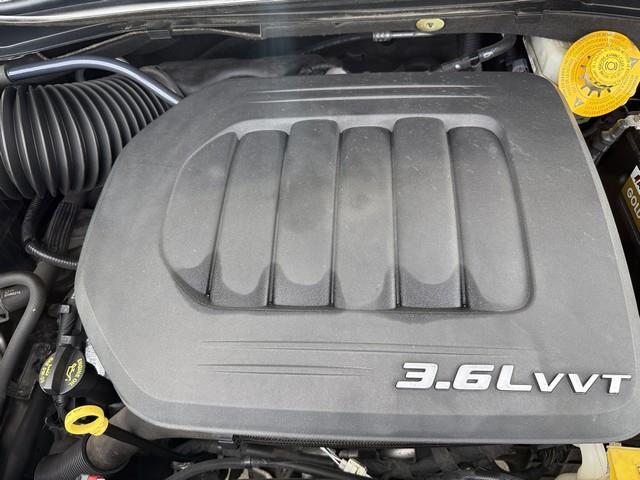 Chrysler Town & Country Touring-L 2015