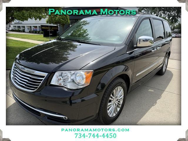 2015 Chrysler Town & Country Touring-L